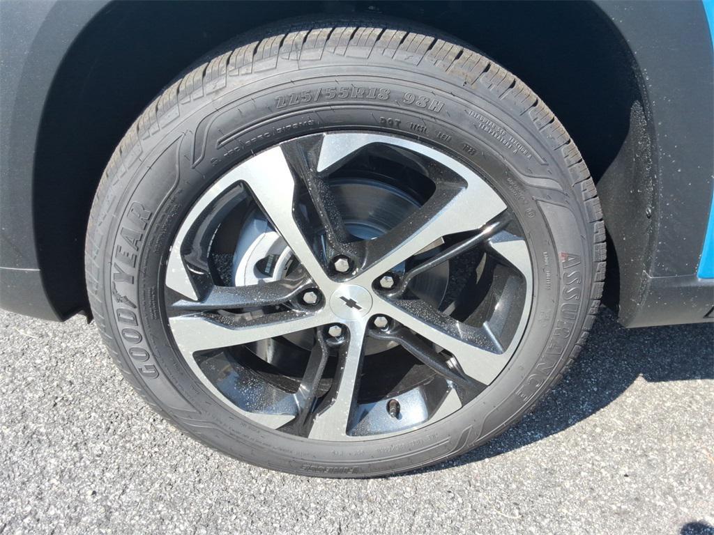 new 2025 Chevrolet Trax car, priced at $24,185