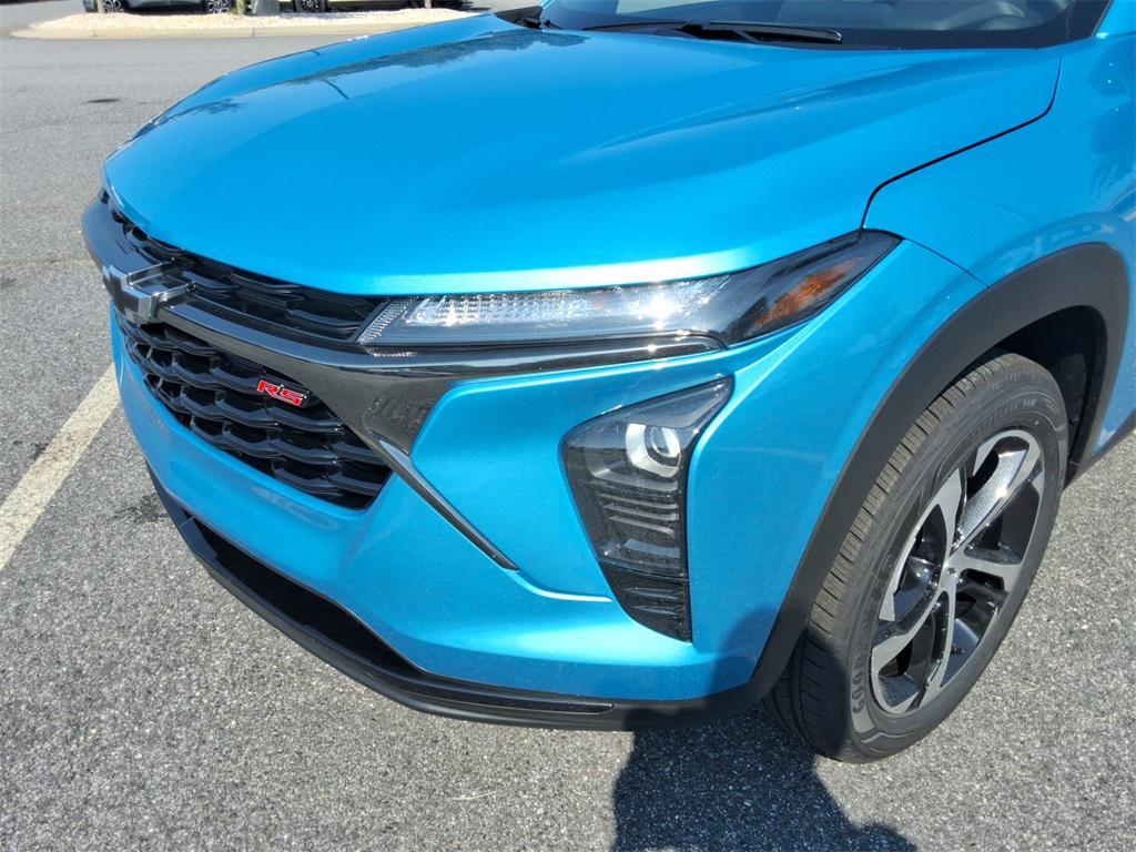 new 2025 Chevrolet Trax car, priced at $24,185