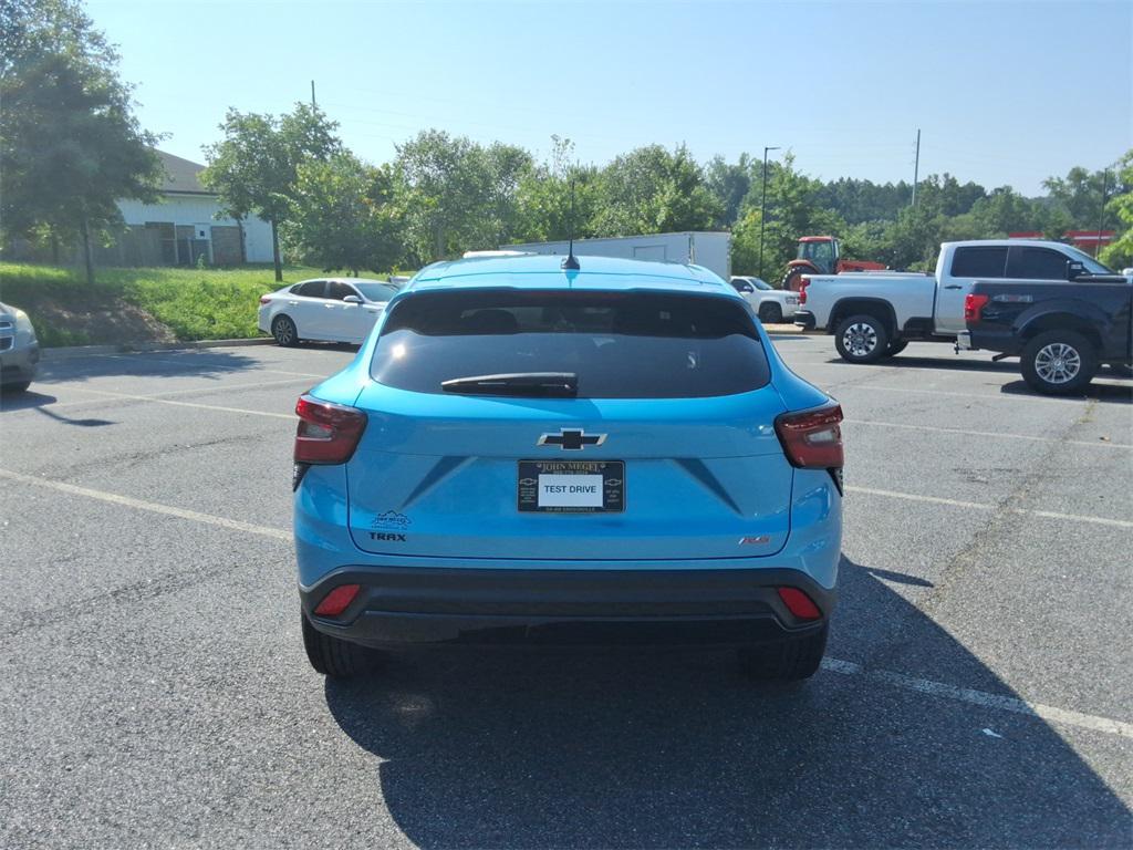 new 2025 Chevrolet Trax car, priced at $24,185