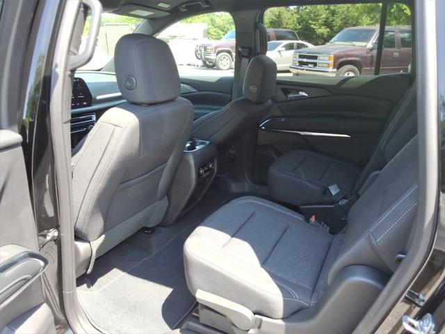 new 2025 Chevrolet Traverse car, priced at $40,934