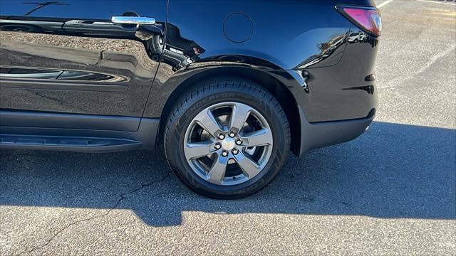 used 2017 Chevrolet Traverse car, priced at $11,567