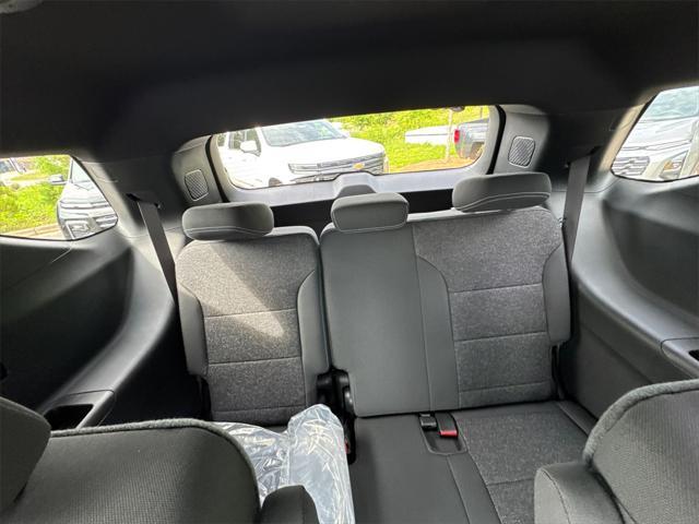 new 2025 Chevrolet Traverse car, priced at $40,933