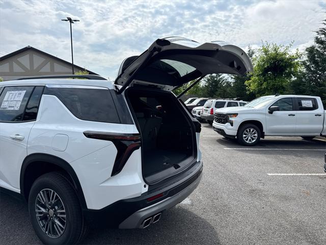 new 2025 Chevrolet Traverse car, priced at $40,933