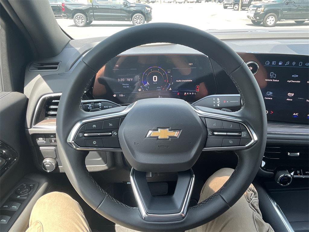 new 2025 Chevrolet Suburban car, priced at $60,877