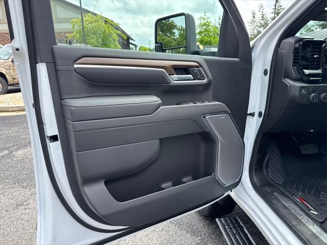 new 2025 Chevrolet Silverado 3500 car, priced at $84,531