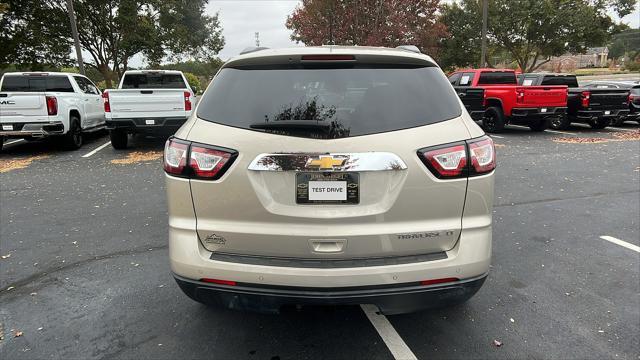 used 2015 Chevrolet Traverse car, priced at $13,000