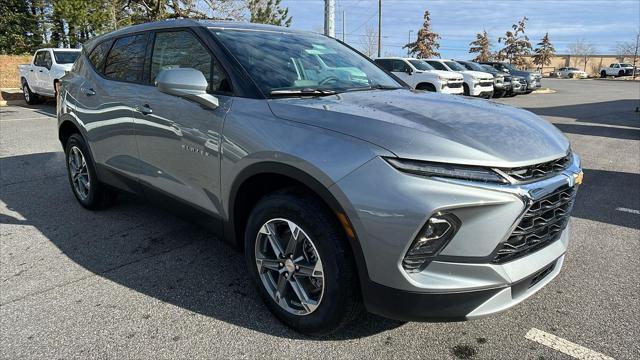 new 2025 Chevrolet Blazer car, priced at $31,185