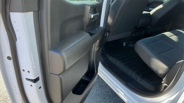 new 2025 Chevrolet Silverado 1500 car, priced at $42,817