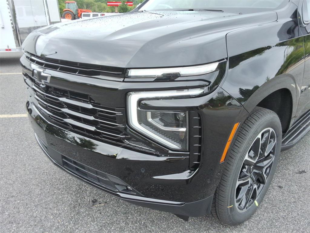 new 2025 Chevrolet Suburban car, priced at $79,930
