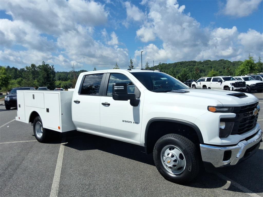 new 2025 Chevrolet Silverado 3500 car, priced at $76,079