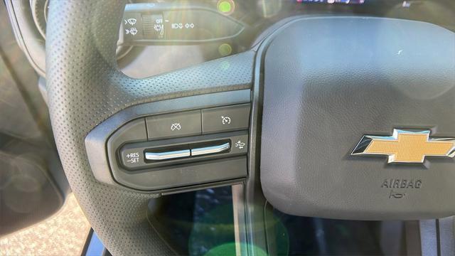 new 2025 Chevrolet Colorado car, priced at $33,519