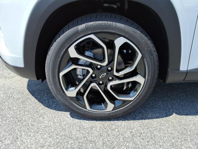new 2025 Chevrolet Trax car, priced at $25,749