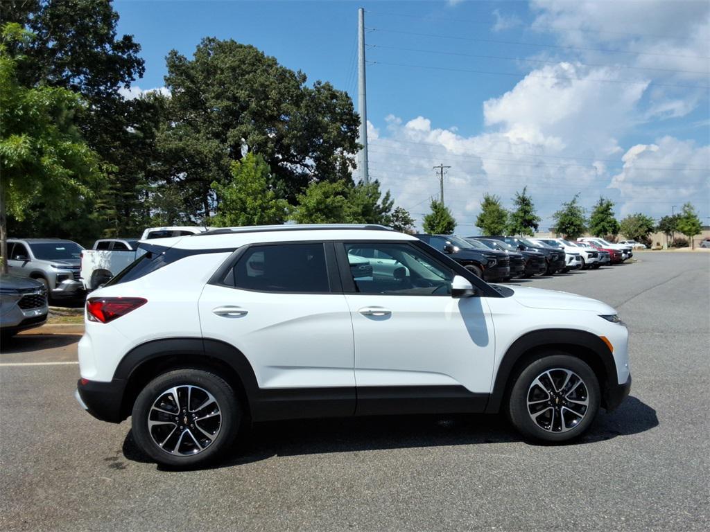 new 2025 Chevrolet TrailBlazer car, priced at $26,218