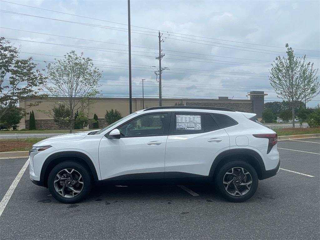 new 2025 Chevrolet Trax car, priced at $25,920