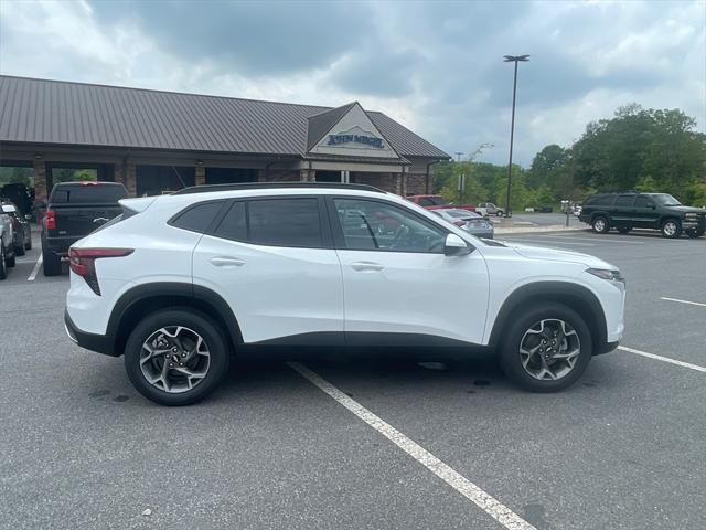 new 2025 Chevrolet Trax car, priced at $25,769
