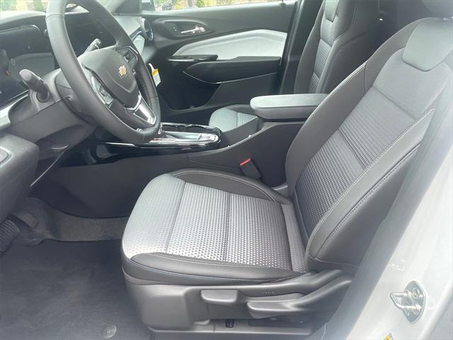 new 2025 Chevrolet Trax car, priced at $25,769