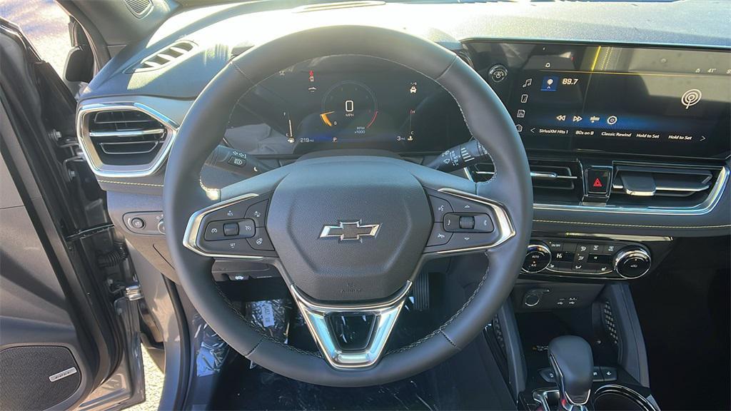 new 2025 Chevrolet TrailBlazer car, priced at $29,673