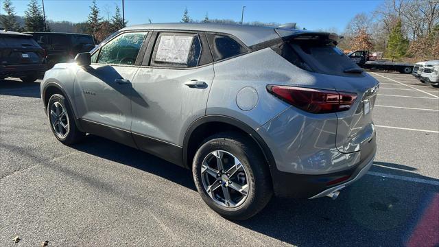 new 2025 Chevrolet Blazer car, priced at $33,679