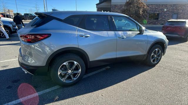 new 2025 Chevrolet Blazer car, priced at $33,679