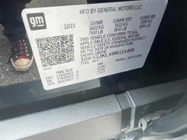 used 2024 GMC Yukon XL car, priced at $71,999