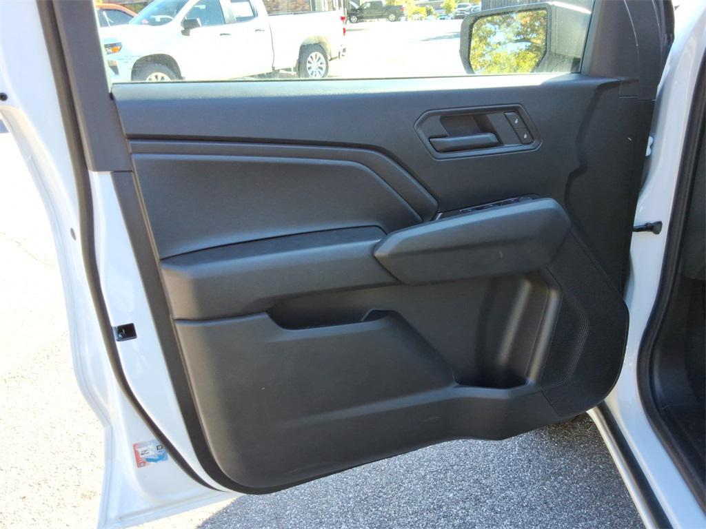 new 2025 Chevrolet Colorado car, priced at $29,939
