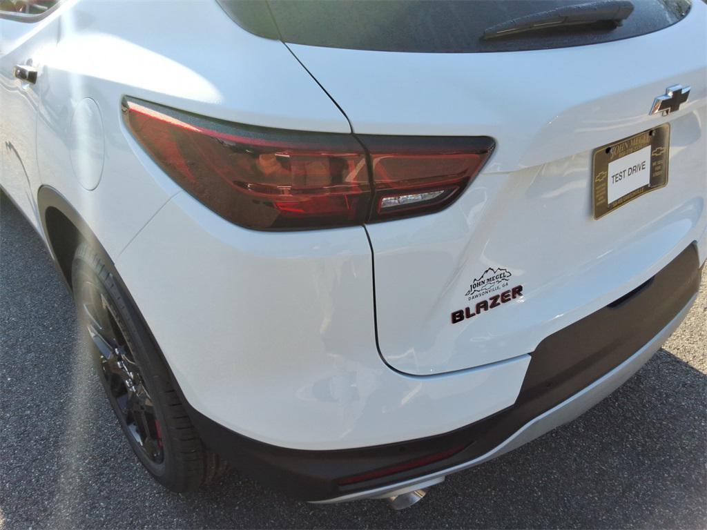 new 2025 Chevrolet Blazer car, priced at $35,180