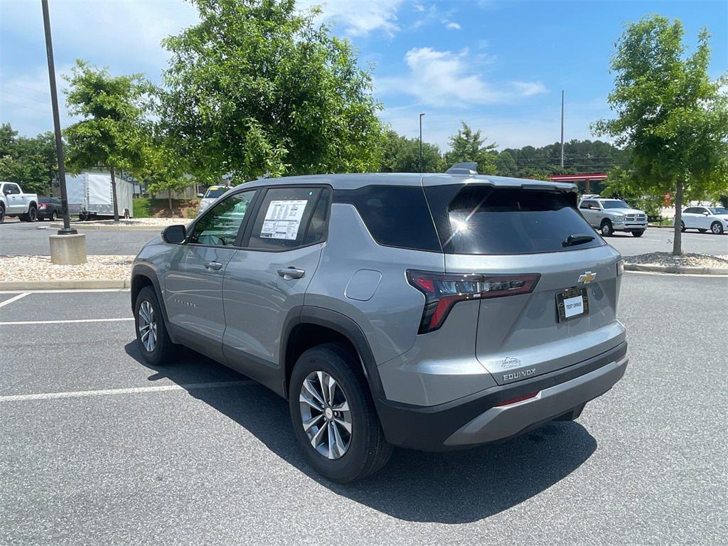 new 2026 Chevrolet Equinox car, priced at $28,479