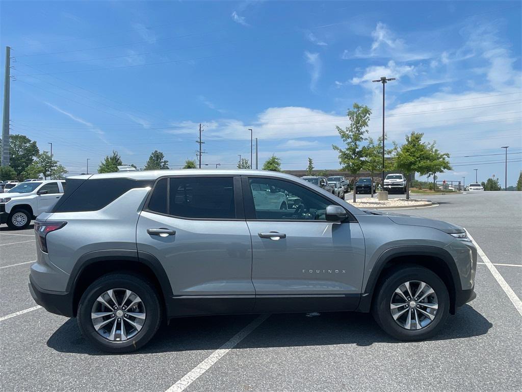 new 2026 Chevrolet Equinox car, priced at $28,479
