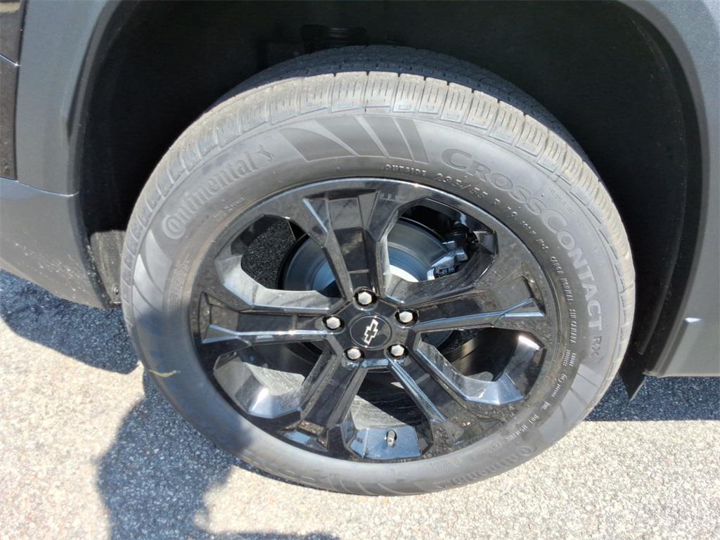 new 2026 Chevrolet Equinox car, priced at $30,074