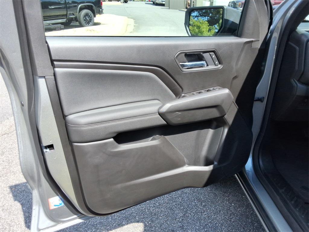 new 2025 Chevrolet Colorado car, priced at $42,033