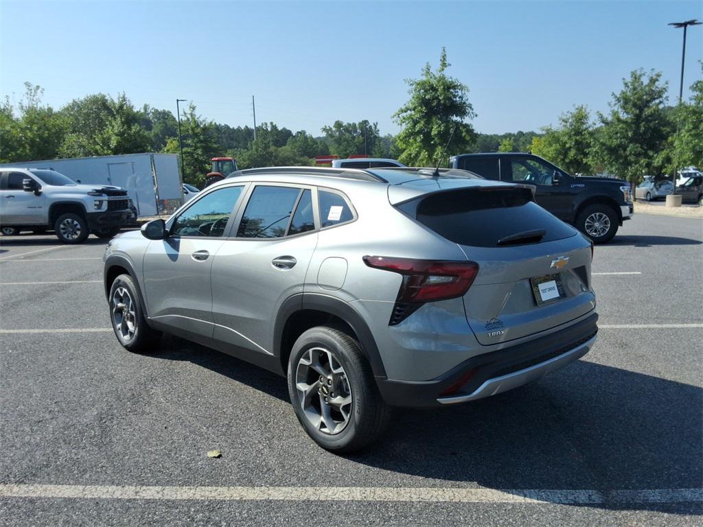 new 2025 Chevrolet Trax car, priced at $23,595