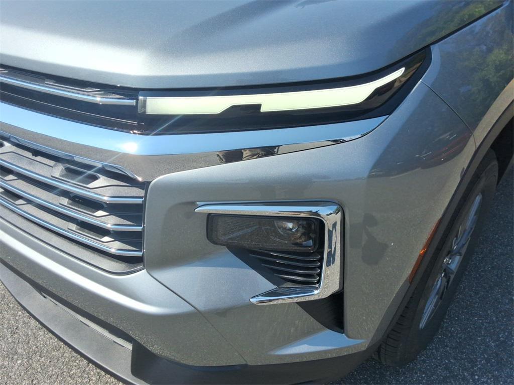 new 2026 Chevrolet Traverse car, priced at $41,430