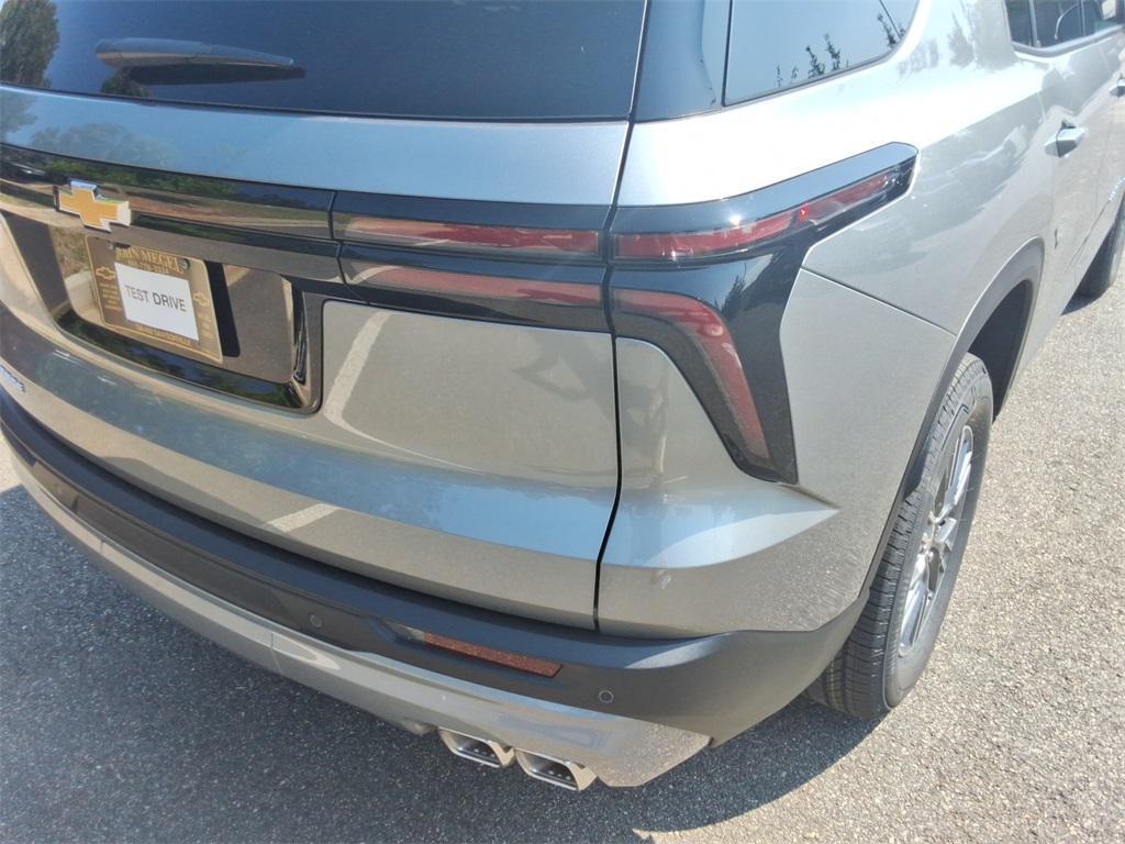 new 2026 Chevrolet Traverse car, priced at $41,430