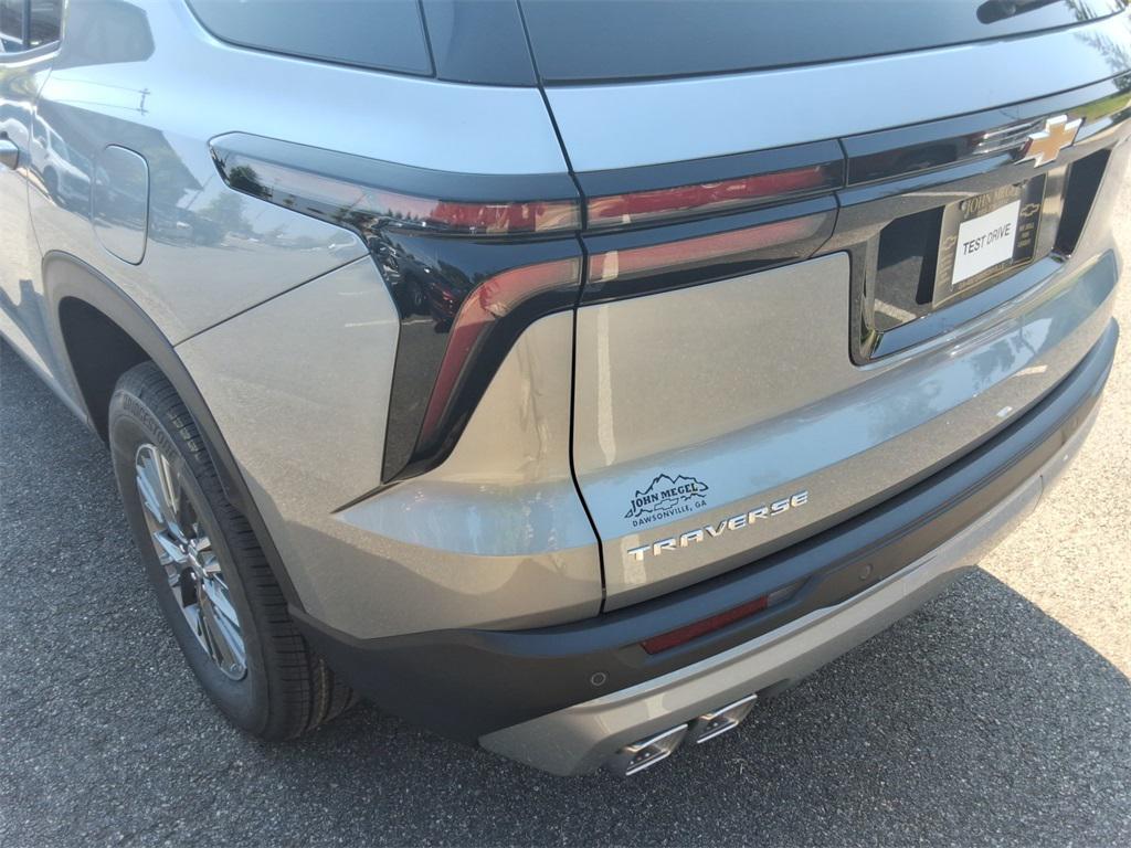 new 2026 Chevrolet Traverse car, priced at $41,430