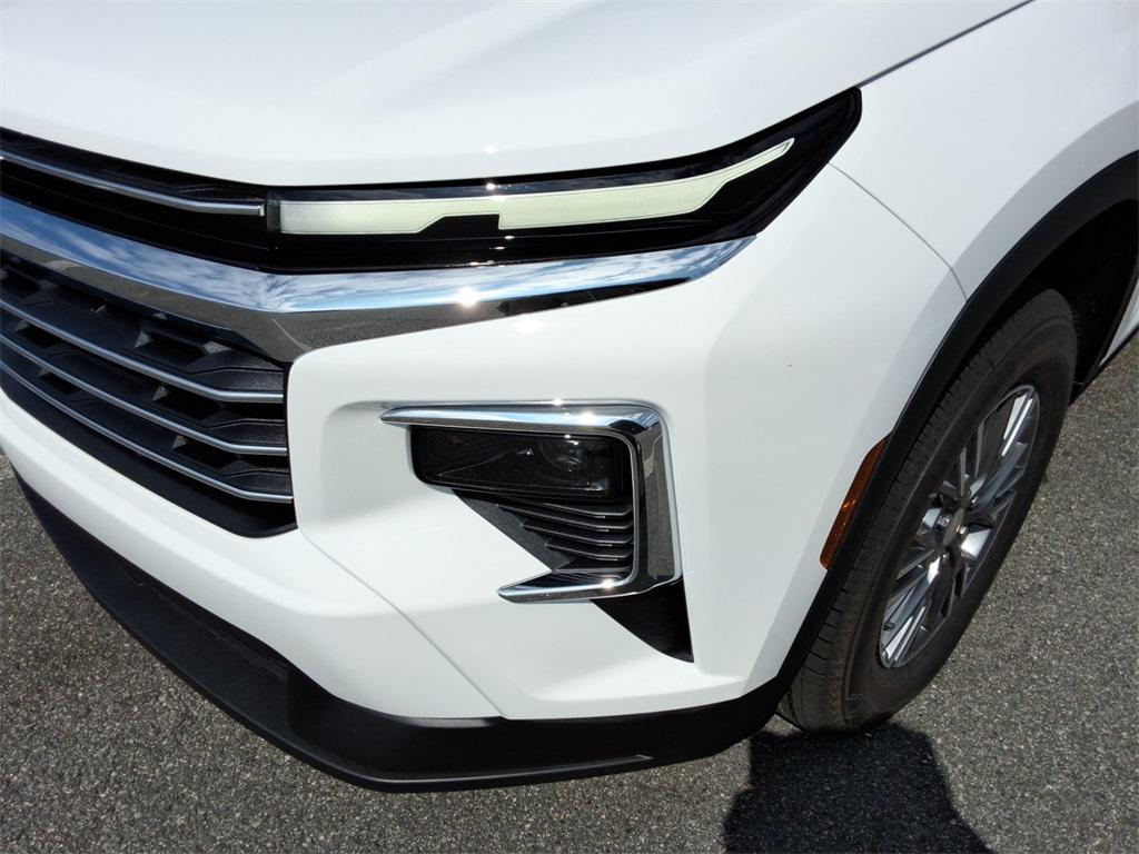 new 2026 Chevrolet Traverse car, priced at $41,431