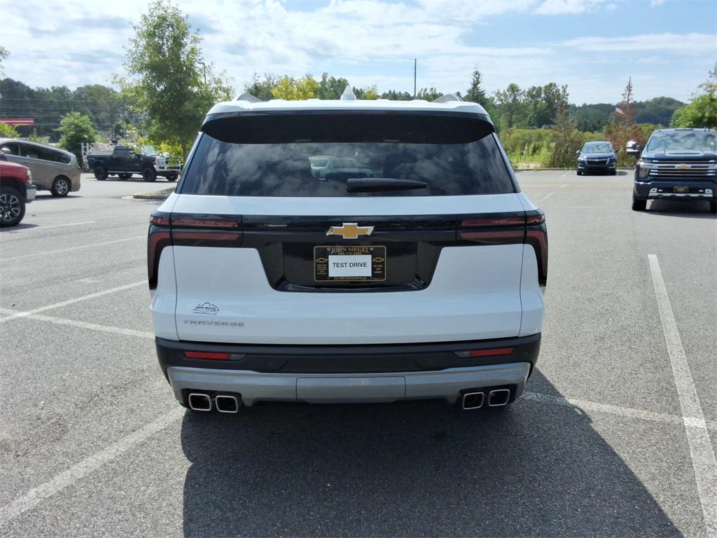 new 2026 Chevrolet Traverse car, priced at $41,431