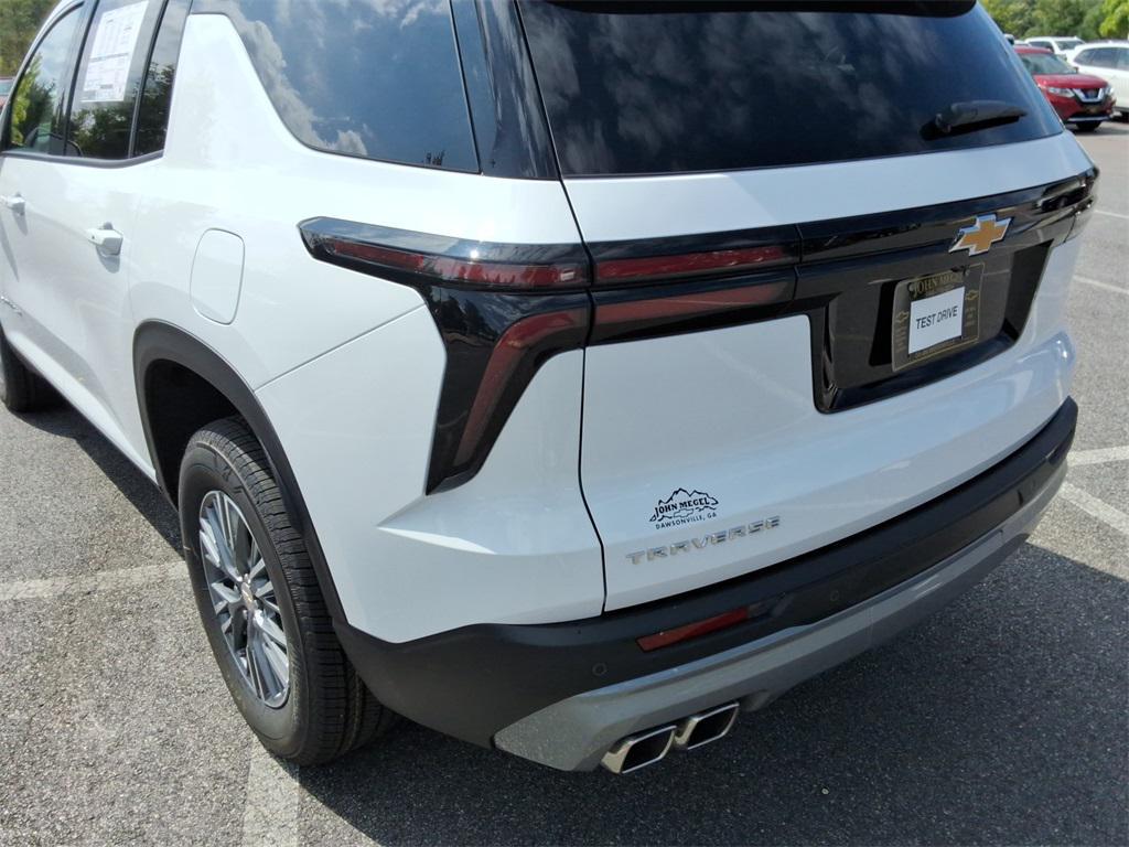 new 2026 Chevrolet Traverse car, priced at $41,431