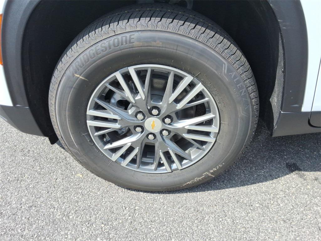 new 2026 Chevrolet Traverse car, priced at $41,431