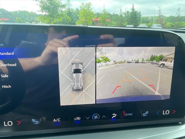 new 2025 Chevrolet Traverse car, priced at $43,510