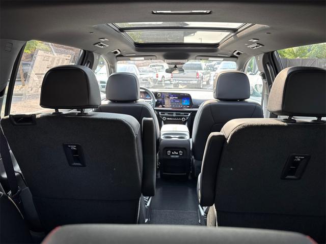 new 2025 Chevrolet Traverse car, priced at $49,201