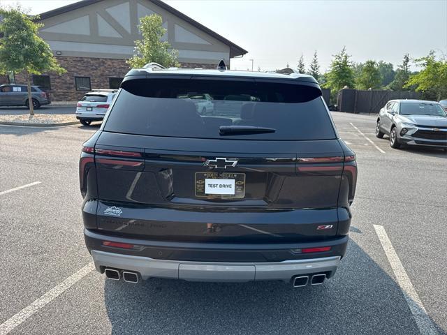 new 2025 Chevrolet Traverse car, priced at $49,201