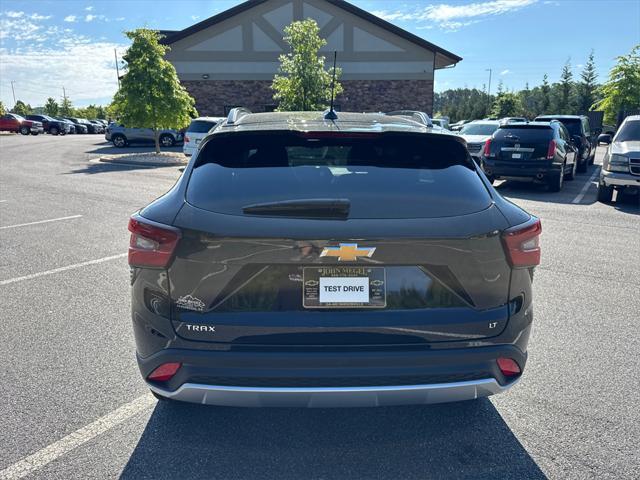 new 2025 Chevrolet Trax car, priced at $25,769