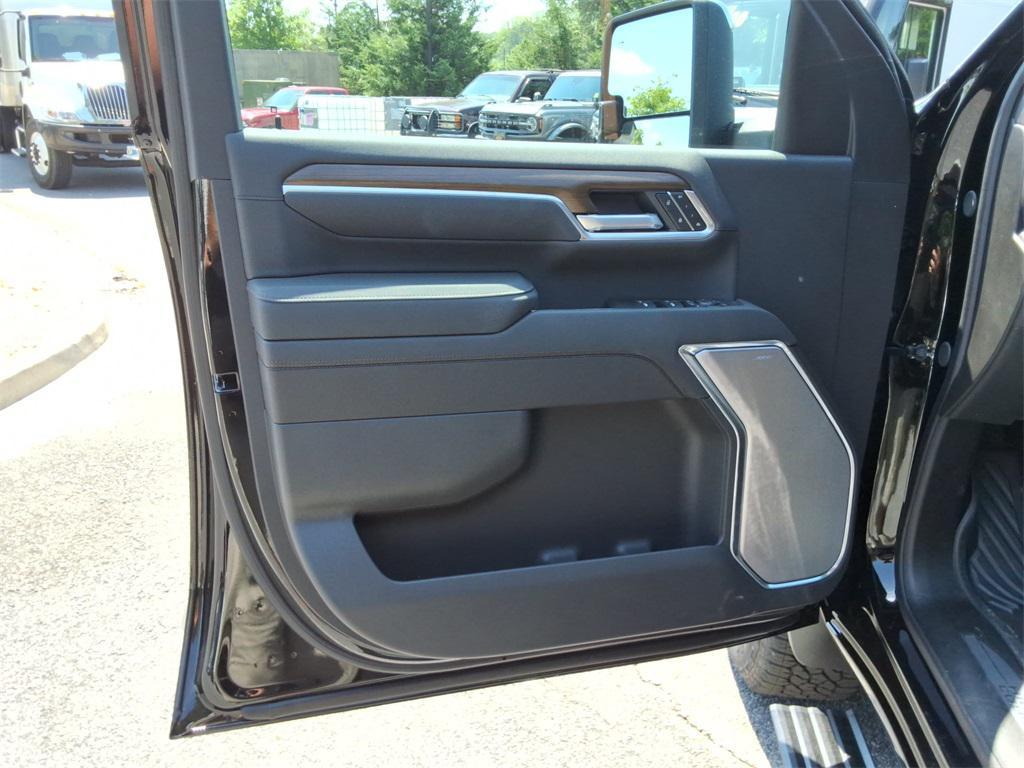 new 2025 Chevrolet Silverado 3500 car, priced at $83,731