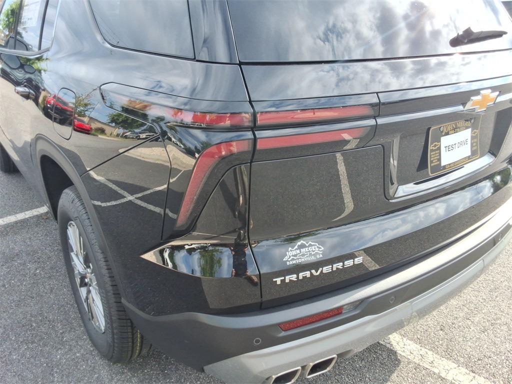 new 2026 Chevrolet Traverse car, priced at $41,431