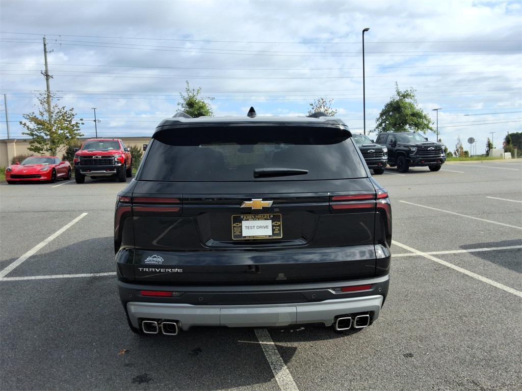 new 2026 Chevrolet Traverse car, priced at $41,431