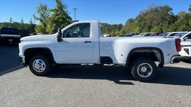 new 2025 Chevrolet Silverado 3500 car, priced at $59,176