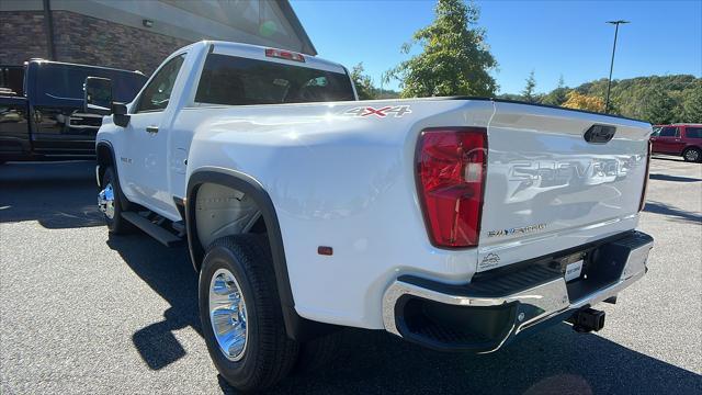 new 2025 Chevrolet Silverado 3500 car, priced at $59,176