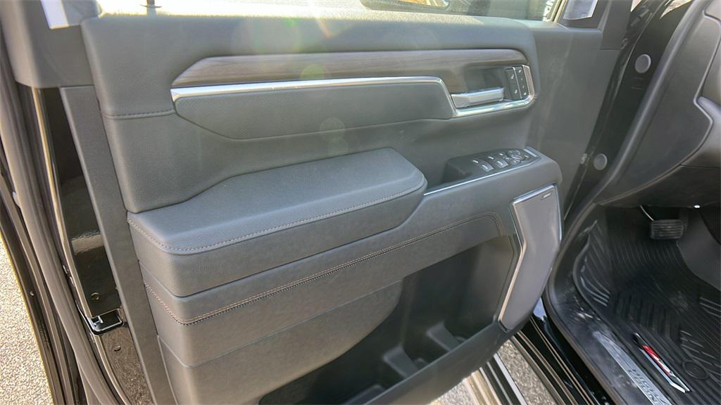 new 2025 Chevrolet Silverado 2500 car, priced at $81,056