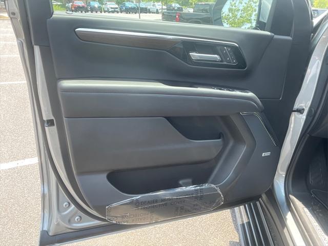new 2025 Chevrolet Suburban car, priced at $94,045