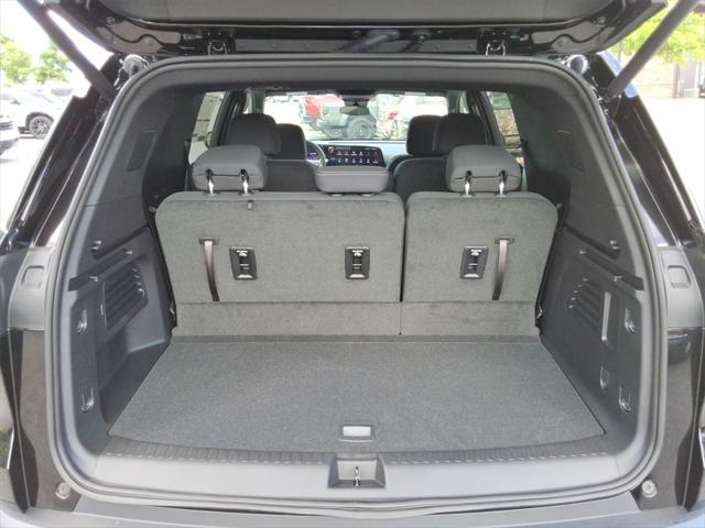 new 2025 Chevrolet Traverse car, priced at $40,934